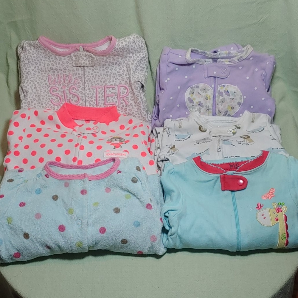 7 piece Girl pajama bundle